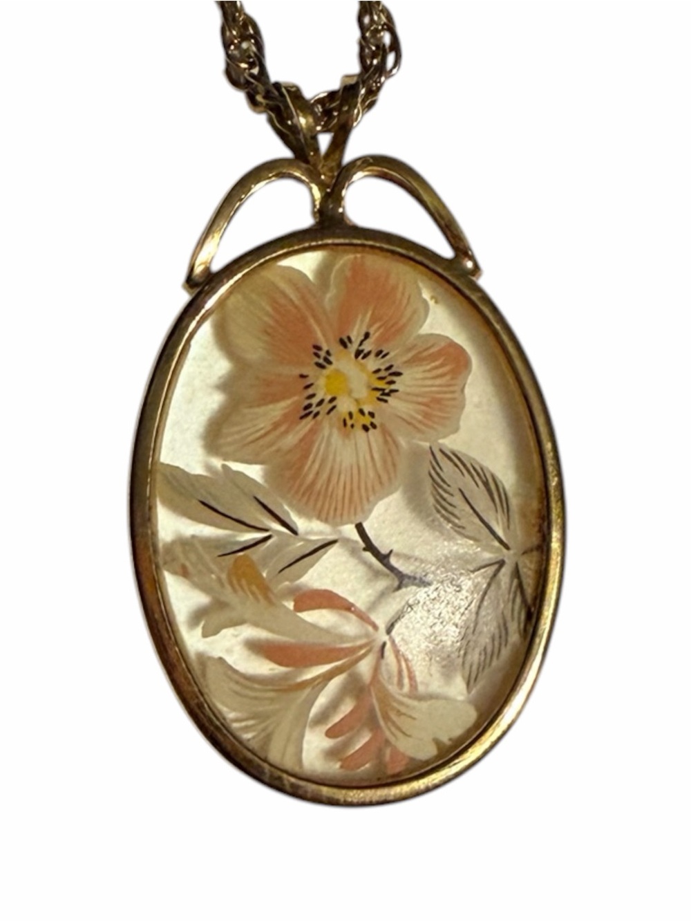 Vintage Delicate Gold Floral Oval Pendant Necklace - Picture 2 of 2